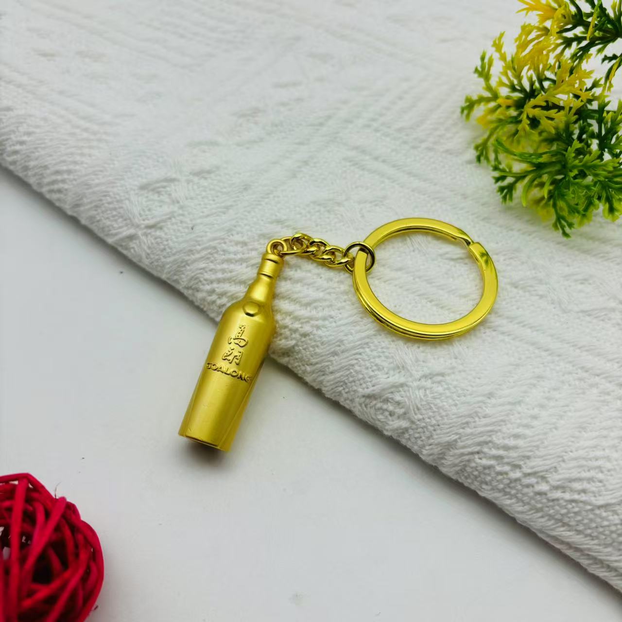 custom 3d metal bottle keychain